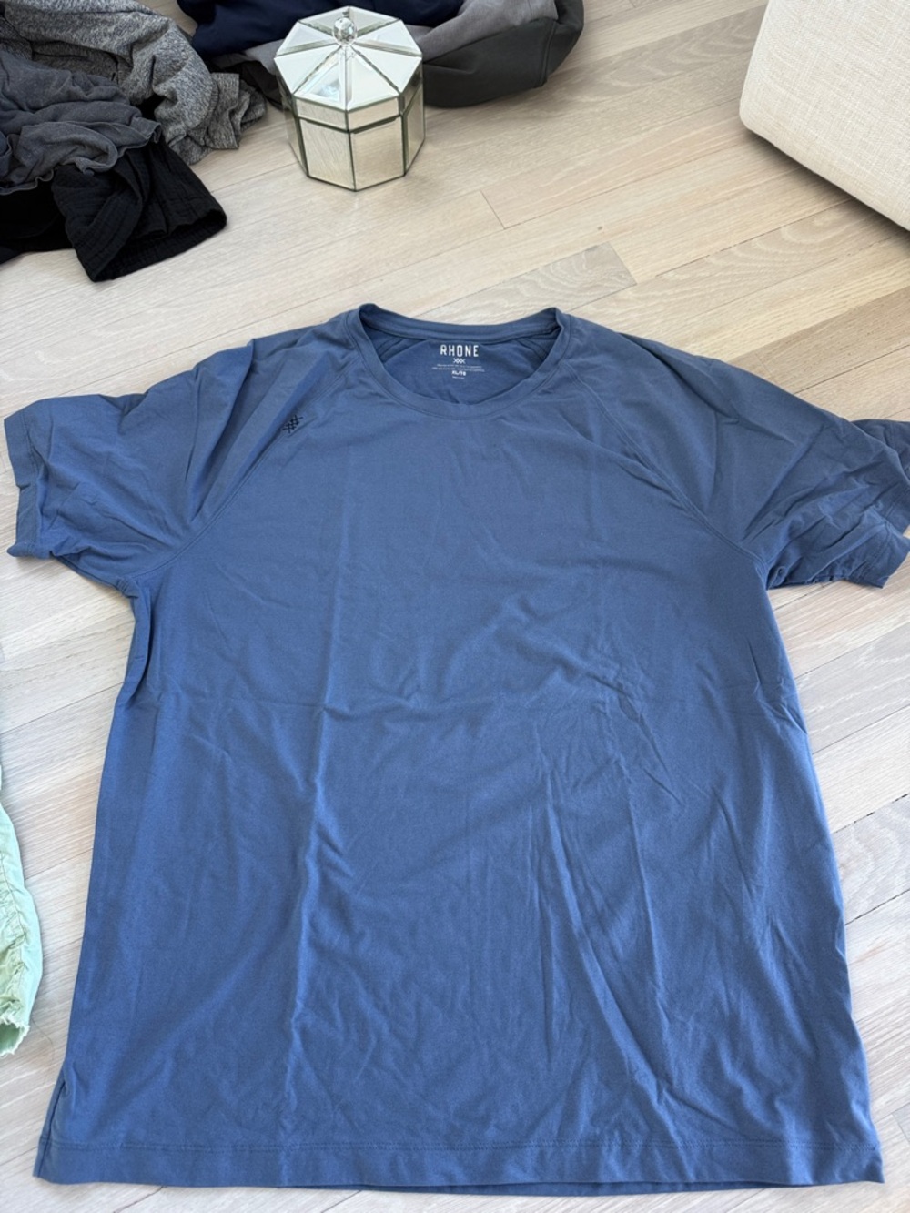 Like new Rhone Men's Blue Performance Crew Neck T-Shirt